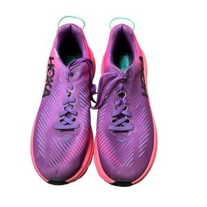 Women’s hoka pink rincon 3 lightweight size 8.5